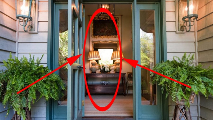 Mở cửa vào nhà thấy thứ này giàu có